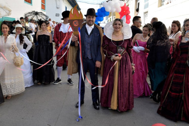 La Alcaldía de Salamina fue la anfitriona en el desfile de comparsas por los 200 años que este domingo cumplió el municipio.