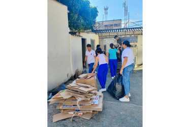 Solo en cartón los estudiantes de la Institución Educativa Santa Teresita de Chinchiná recolectaron 1.241 kilogramos.