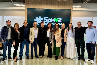 Miembros de la Universidad de Manizales y la Fundación Secretos para Contar. 