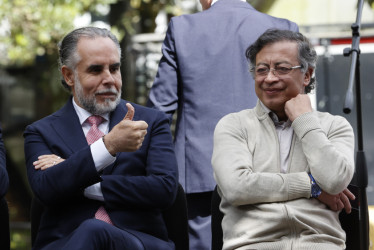 El ministro del Interior, Armando Benedetti, y el presidente, Gustavo Petro.