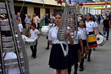 Desfile del Bicentenario de Salamina