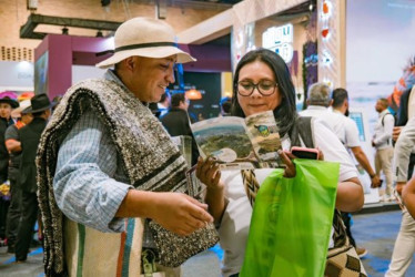 Entre los destinos recomendados, se destacan escenarios naturales de gran valor ecológico ubicados en varios municipios como Santuario, Pueblo Rico, La Celia, Apia y Pereira. 