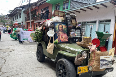 Mercado campesino y empresarial; desfile de comparsas, eucaristía y rifa de regalos entre los habitantes de las diferentes veredas, hicieron parte de las fiestas 