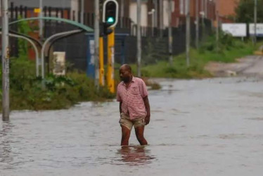 Van 88 víctimas a causas de las inundaciones. Autoridades se lo atribuyen al cambio climático. 