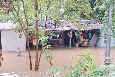 Aumento del río Magdalena activa alerta naranja en La Dorada (Caldas). 