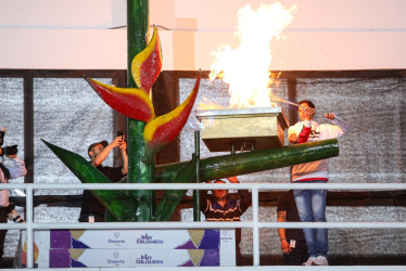 El fuego deportivo está encendido en Manizales como símbolo del espíritu deportivo entre los estudiantes. Se inauguraron los Juegos Intercolegiados y 7 mil alumnos compiten en 38 disciplinas.