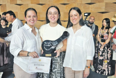 Lina Brito, Laura Vargas y Elizabeth Castañeda, integrantes de La Triada.