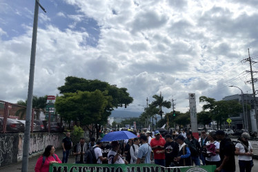 Después de 13 meses del cambio de modelo en la salud de los profesores, las mejoras no se evidencian.