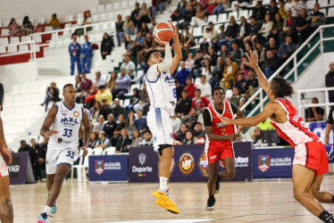 Sabios le ganó los dos primeros cuartos a Toros, se dejó remontar y al final perdió el primer partido de los Play IN la Liga de Baloncesto.