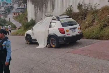  Carro en el que se movilizaba Javier Hércules.