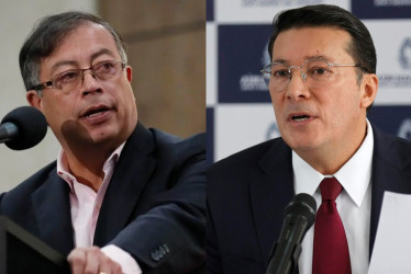 El presidente Gustavo Petro y el registrador Nacional, Hernán Penagos.