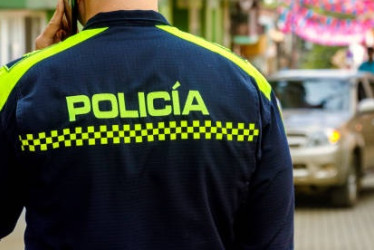 La evidencia recopilada estableció que el hecho ocurrió debido a la negligencia de un uniformado encargado de su custodia, quien incumplió los protocolos de seguridad.