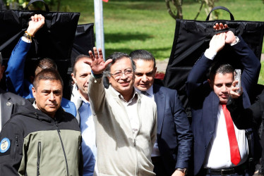 El presidente de la Cámara, Jaime Salamanca, anunció el inicio de la discusión en la plenaria, tras confirmar que se contaba con el "cuórum decisorio" necesario,