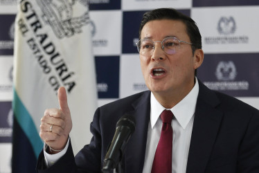 El registrador nacional de Colombia, Hernán Penagos, habló con la prensa el martes en Bogotá y aseguró que deja en manos de las altas cortes la decisión de si el organismo electoral que dirige debe hacer o no la consulta popular sobre la reforma laboral.