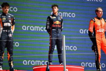 Montoya, Lindblad y Verschoor, el podio de la carrera larga de Barcelona.