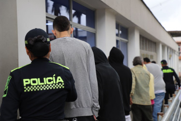 Un juez ordenó enviar a los 9 capturados a la cárcel, mientras avanza el proceso judicial.
