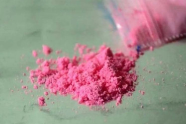 Las autoridades consiguieron la orden de allanamiento a la vivienda y cuando hicieron el operativo había 3 hombres en ella, entre esos Mateo.