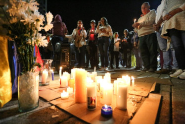 Velatón por la salud de Miguel Uribe Turbay en Manizales. 