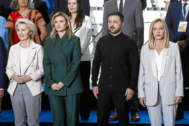 Foto | EFE | LA PATRIA  La presidenta de la Comisión Europea, Ursula von der Leyen, Volodímir Zelenski, mandatario de Ucrania, y la primera ministra italiana, Giorgia Meloni.