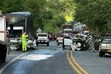 Accidente en el sector El Tangelo, esta semana, con 3 fallecidos, entre ellos Javier Alexánder Luna Ramírez, y su hija, Yinna Luna Carvajal. 
