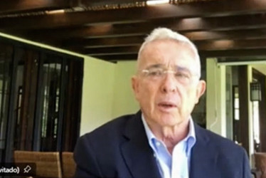 Álvaro Uribe Vélez se convierte en el primer expresidente colombiano en ser condenado por la justicia.