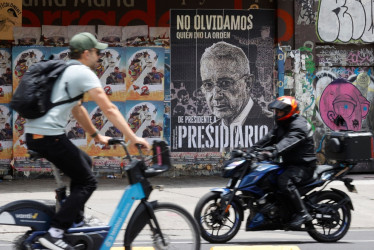 El abogado Jaime Granados, que lidera el equipo de defensa del expresidente colombiano Álvaro Uribe (2002-2010), aseguró este martes que el 11 de agosto apelará la sentencia que le sea impuesta por los delitos de soborno en actuación penal y fraude procesal, con base en la condena que le dictó la víspera la Justicia.