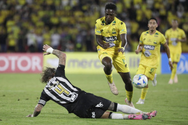 Atlético Mineiro gana 1-0 la serie, que este jueves define en casa ante Atlético Bucaramanga.