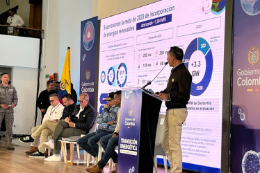 El presidente de Ecopetrol, Ricardo Roa, explicó que en los dos años que lleva al frente de la empresa, ha incorporado 1.300 megavatios de potencia en proyectos de energías limpias dentro de su matriz energética.