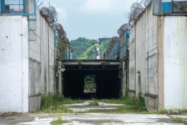 Fachada de la Penitenciaría del Litoral este miércoles, en Guayaquil (Ecuador).