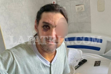Gustavo Gil se recupera de las lesiones, aunque deben someterlo a una delicada cirugía para evitar que pierda la visión.