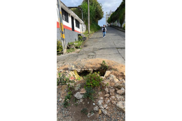 El hueco en la carrera 4 con calle 19 de Anserma.