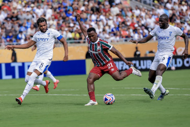 El chocoano Jhon Arias (c) durante un partido de cuartos de final de la Copa Mundial de Clubes de la FIFA 2025 entre Fluminense FC y Al Hilal en Orlando, Florida, EE.UU., el viernes 4 de julio del 2025.