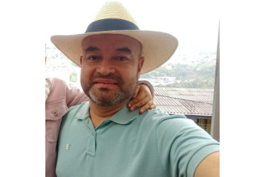 Jovanny Morales Tabares.