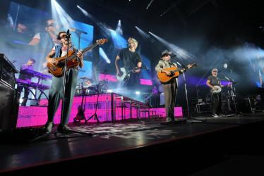 Foto | Luis Fernando Trejos | LA PATRIA Incluso durante las canciones tristes, la energía de la Banda no decayó. Simón bailaba al ritmo de Segundos platos.