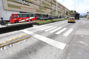 El paso peatonal en el centro comercial Mallplaza. 