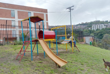 En Villamaría, un particular invadió el parque Villa Juanita, se apoderó del terreno y construyó un cambuche. La comunidad se opuso y entabló una acción popular para que un juez determine la legalidad del predio. 
