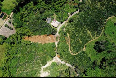 La Asamblea aprueba $30 mil millones para atender puntos críticos viales generados por las lluvias. 