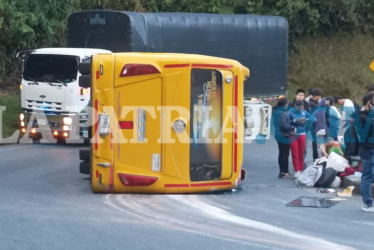 Entre los afectados por el volcamiento del Rápido Tolima hay una menor de edad, quien habría sufrido lesiones de consideración.