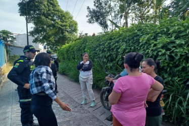 Foto / Cortesía padres I.E. El Trébol para LA PATRIA  En el colegio rural El Trébol, de Chinchiná, pararon actividades este martes 8 de junio ante un plantón de padres que exigen dos docentes. 