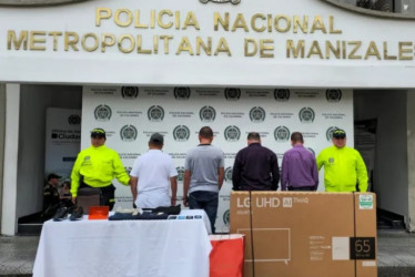 Foto|LA PATRIA  Fabio, de 47 años; Álex, de 39; Carlos, de 50; y José, de 52, habitantes de Pereira y Dosquebradas