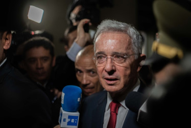 Álvaro Uribe Vélez.