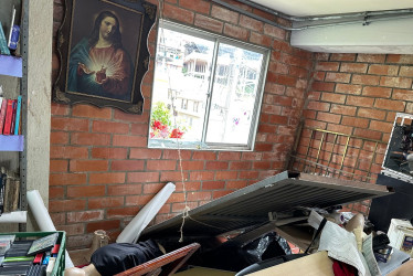 Del sitio alcanzaron a llevarse aparatos electrónicos, piedras y una plancha de hierro.