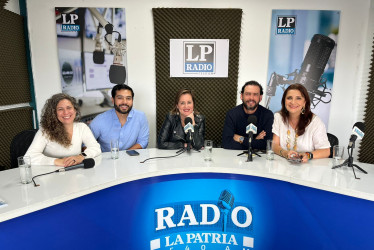 Nathalie Vélez, Mateo Parra, Isabel Pérez Alcántara, Andrés Villamil y Elizabeth Ramírez, integrantes de Digital Day Manizales 2025