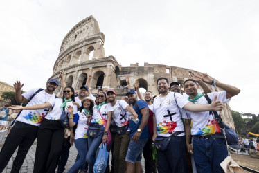 Jóvenes llegan a Roma para celebrar el Jubileo.
