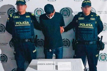 Este hombre, residente del barrio Galán en Manizales y trabajador de la construcción, ahora deberá responder ante la autoridad judicial que lo requería.