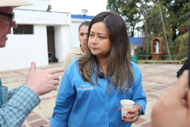 María Fernanda Rojas, ministra de Transporte, en su visita de mayo pasado a Caldas, en los terrenos de Aerocafé.