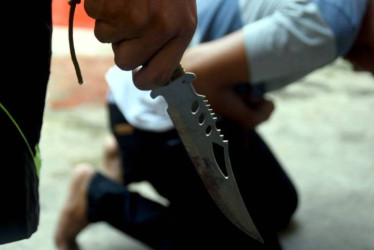 A la víctima fatal la identificaron como Wilson Rodríguez. Su agresor resultó gravemente lesionado.