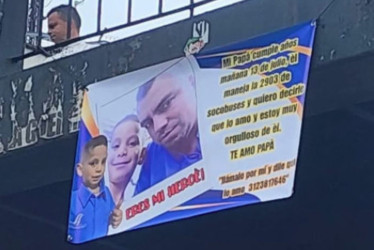 Este es el pendón que mando a realizar Brayan Gerónimo Serna Vargas para su padre. 