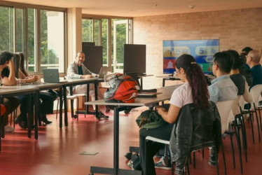  Reunión del programa Programa de Artes para la Paz en Manizales.