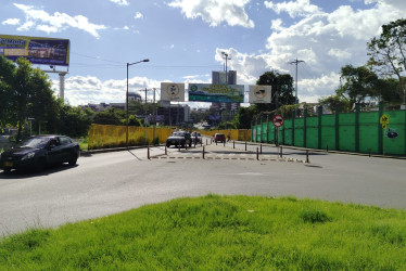 Las labores de intervención incluyeron repaso de soldadura en toda la estructura, mantenimiento a los estribos, cambio de dos elementos estructurales y pintura para el mismo.